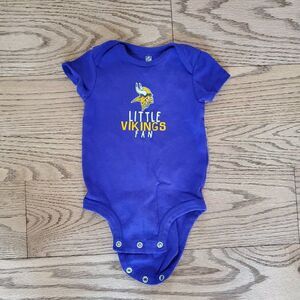 Short Sleeve Body Suit Minnesota Vikings 6M EUC